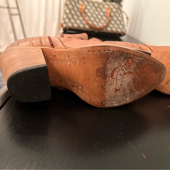 Freebird brown boot. Size 8 great condition - Picture 4 of 9